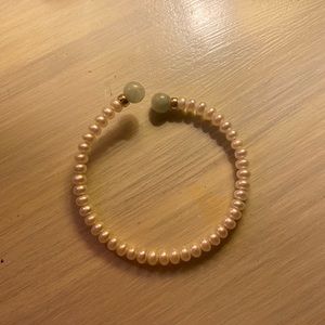 pearl bracelet